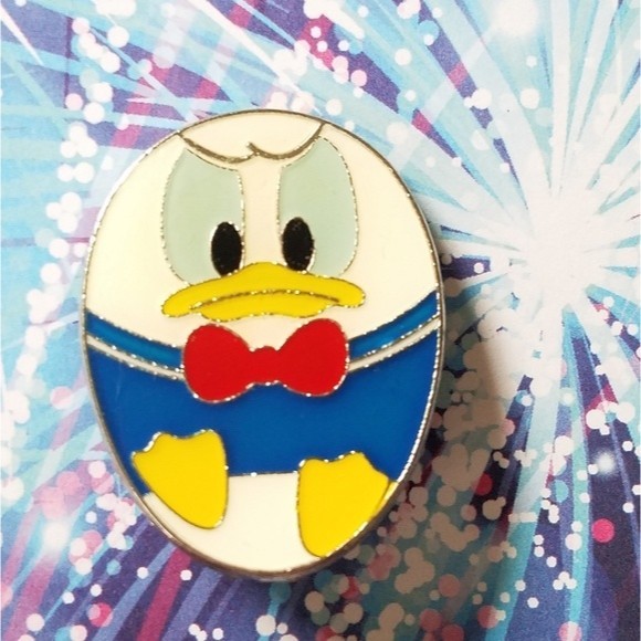 Donald Duck Disney pin Hong Kong Disneyland - Picture 1 of 2